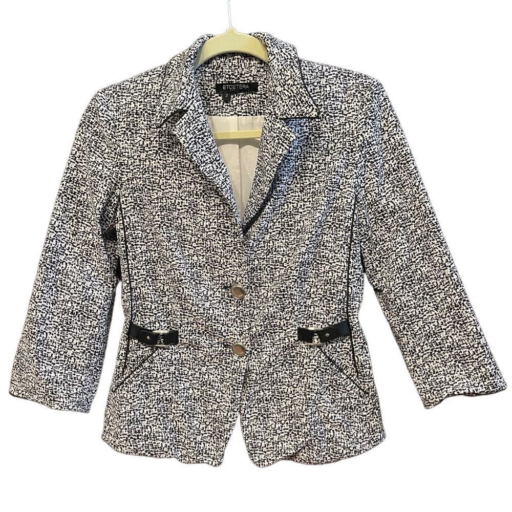 Etcetera black & white print short cropped jacket fully lined sz 2 front pockets